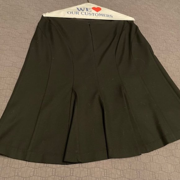 The Limited Black 22" skirt - Picture 4 of 9